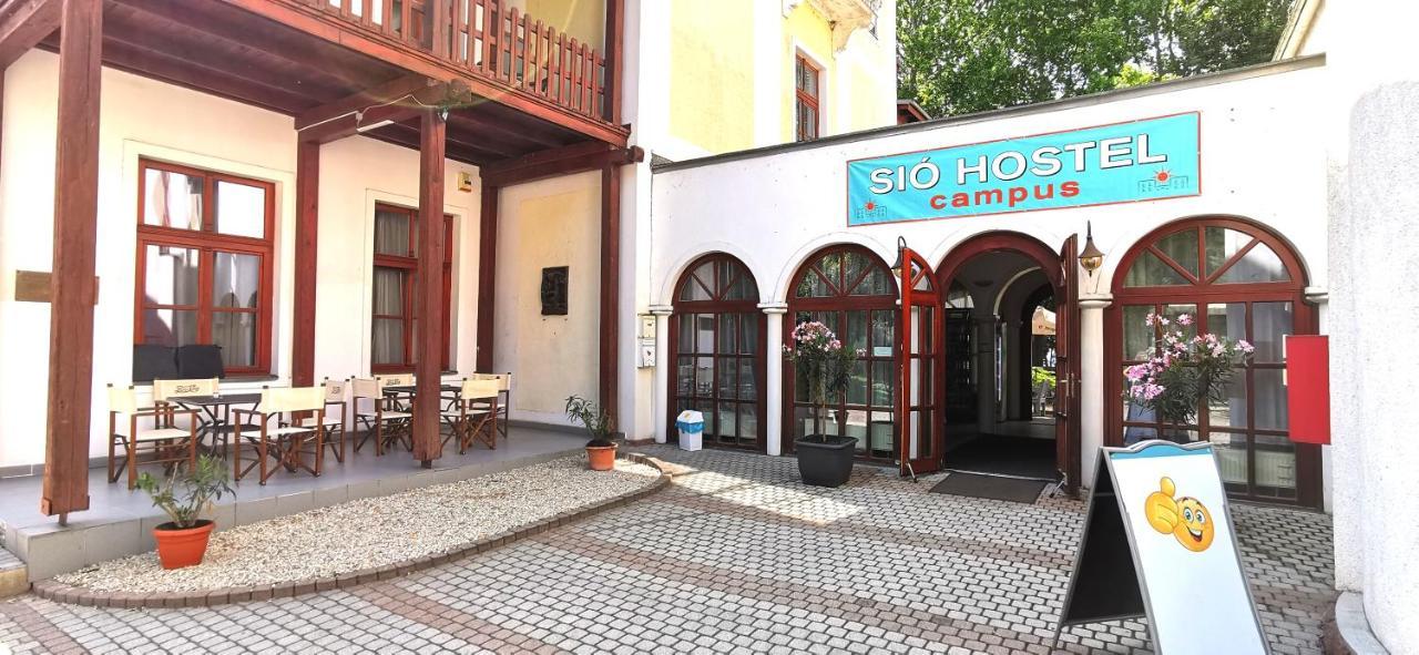 Sio Hostel Siofok Exterior photo